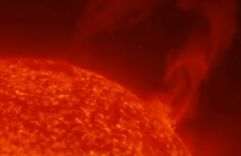 С Солнца зафиксирован новый выброс крупного протуберанца 5 июля протуберанца
