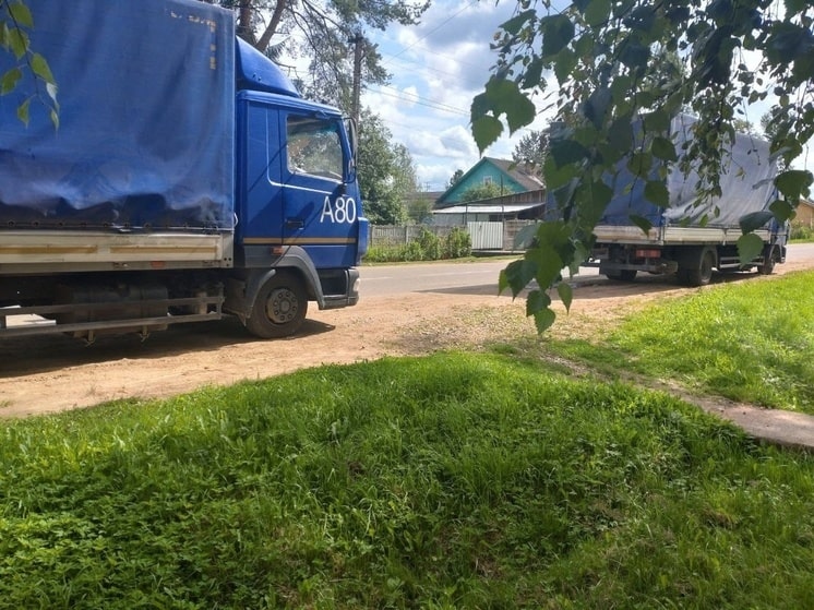 В Оленино бойцам СВО передали лимонад и послания для земляка