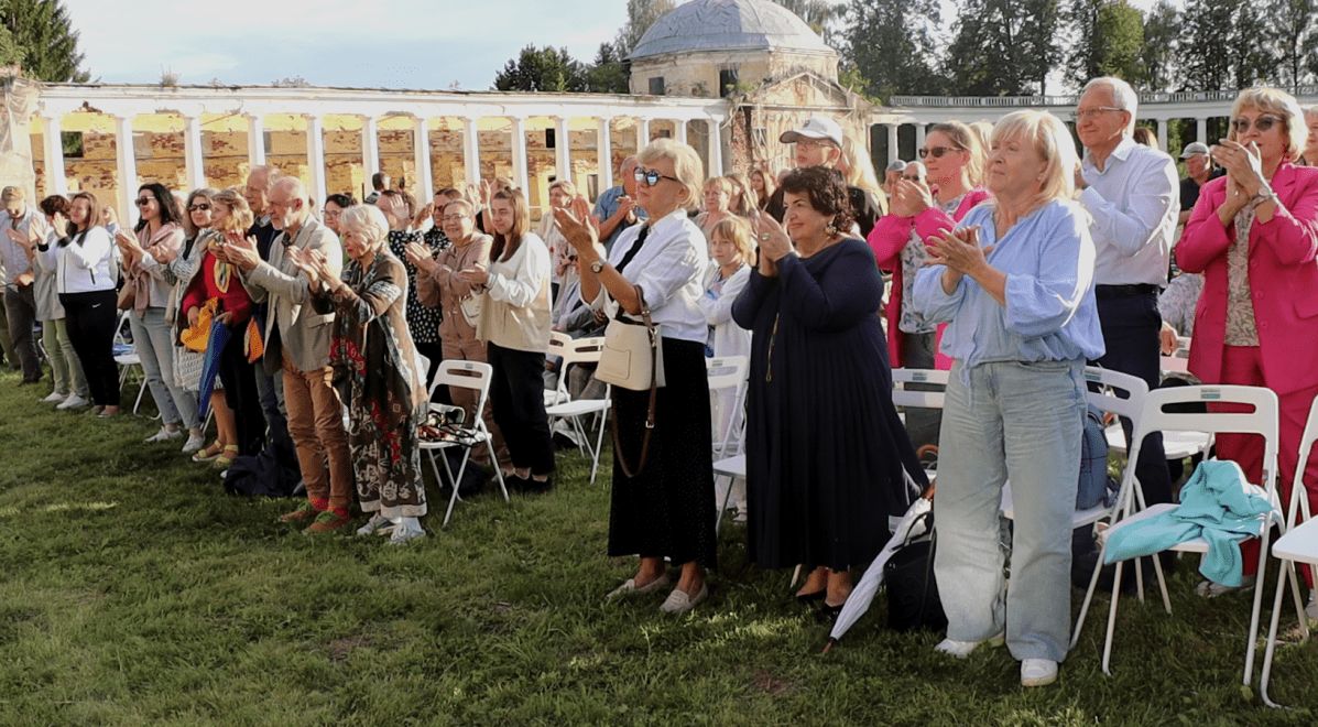 Главное культурное событие лета: в Знаменском-Райке прошёл арт-пикник
