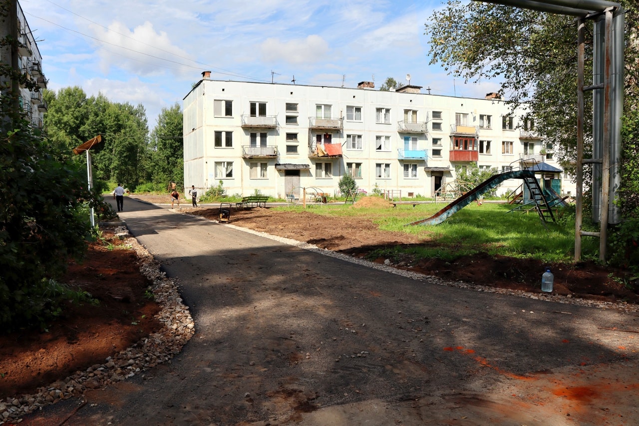 В Ржевском округе ремонтируют дороги и тротуары