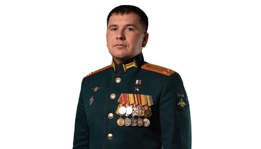 Губернатор Игорь Руденя поздравил с днём рождения Героя России Раиля Габдрахманова Губернатор Игорь Руденя поздравил с днём рождения Героя России Раиля Габдрахманова