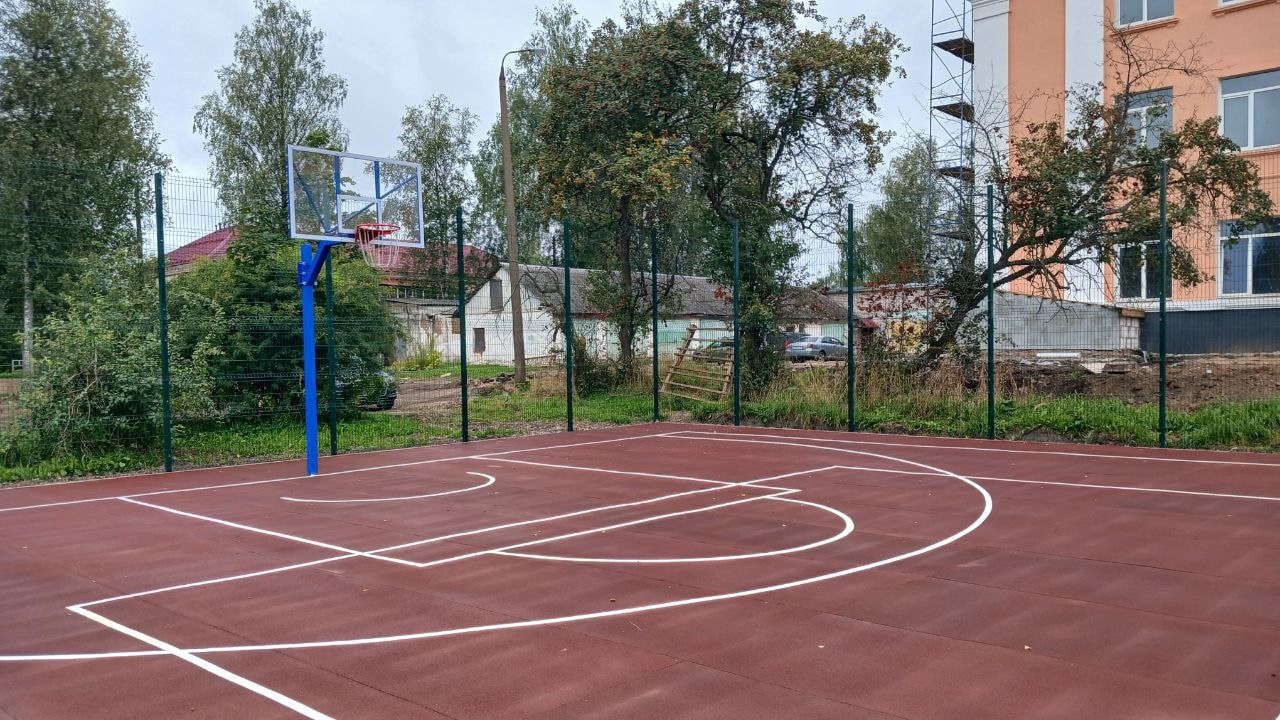 В Тверской области открыли новый школьный стадион