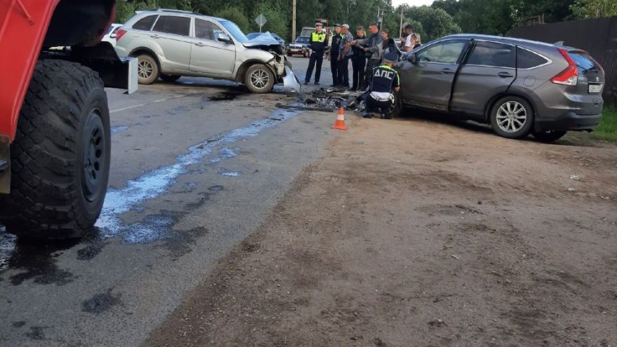 В результате ДТП в Тверской области пострадало несколько человек