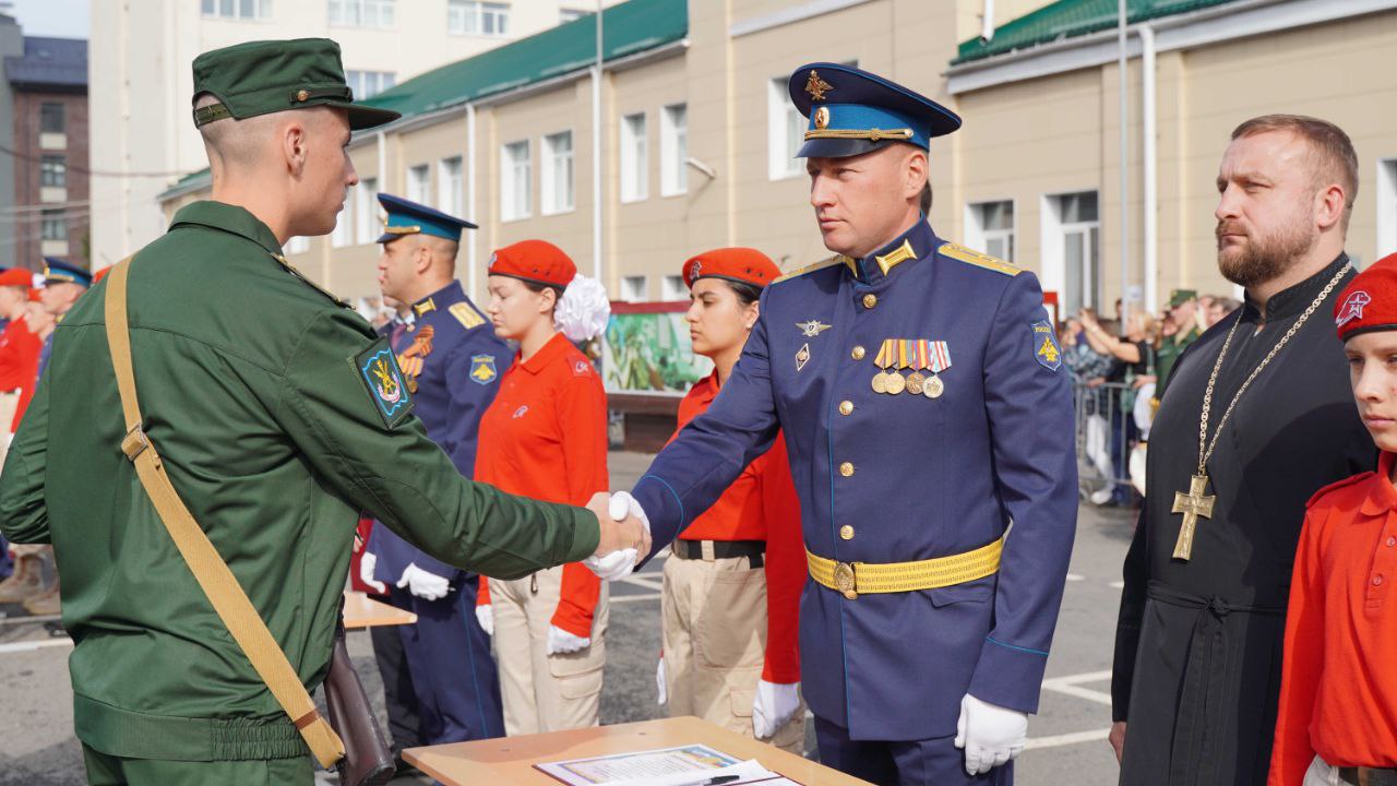 В Твери курсанты академии воздушно-космической обороны приняли военную присягу
