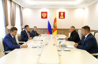 Игорь Руденя обсудил с Вячеславом Петушенко новые транспортные развязки на М-11 в Тверской области Игорь Руденя обсудил с Вячеславом Петушенко новые транспортные развязки на М-11 в Тверской области