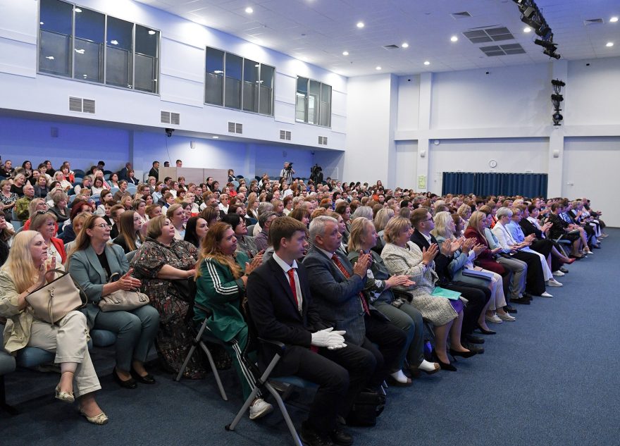 Учителя Тверской области получат выплаты к 1 сентября