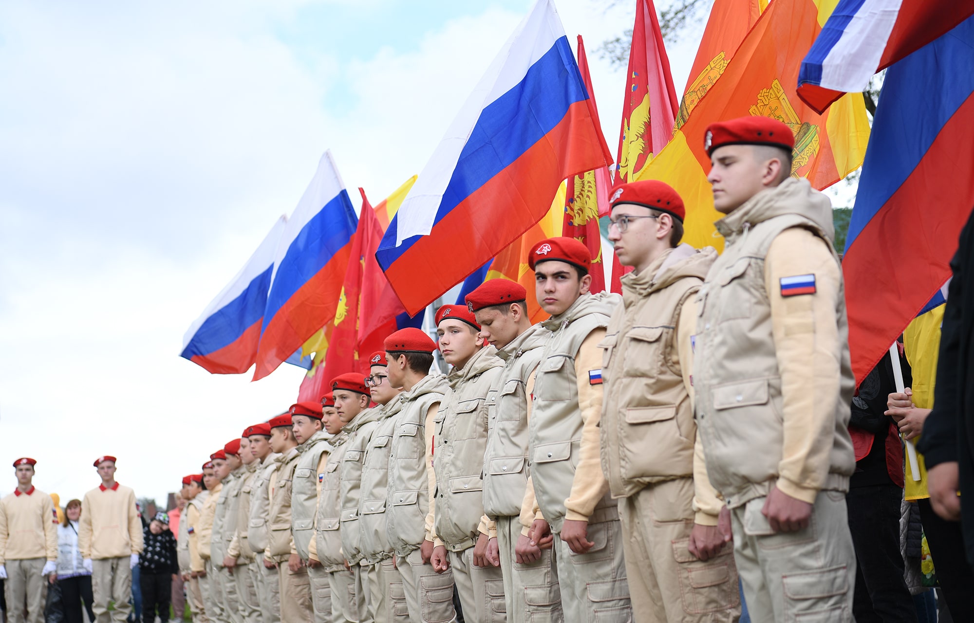 В Ржеве открыли памятник участникам СВО