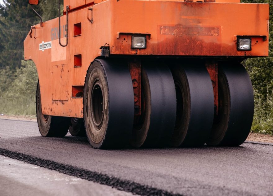 Транспортная хорда и новый спортзал в школе: в Тверской области модернизируют социальную и дорожную инфраструктуру