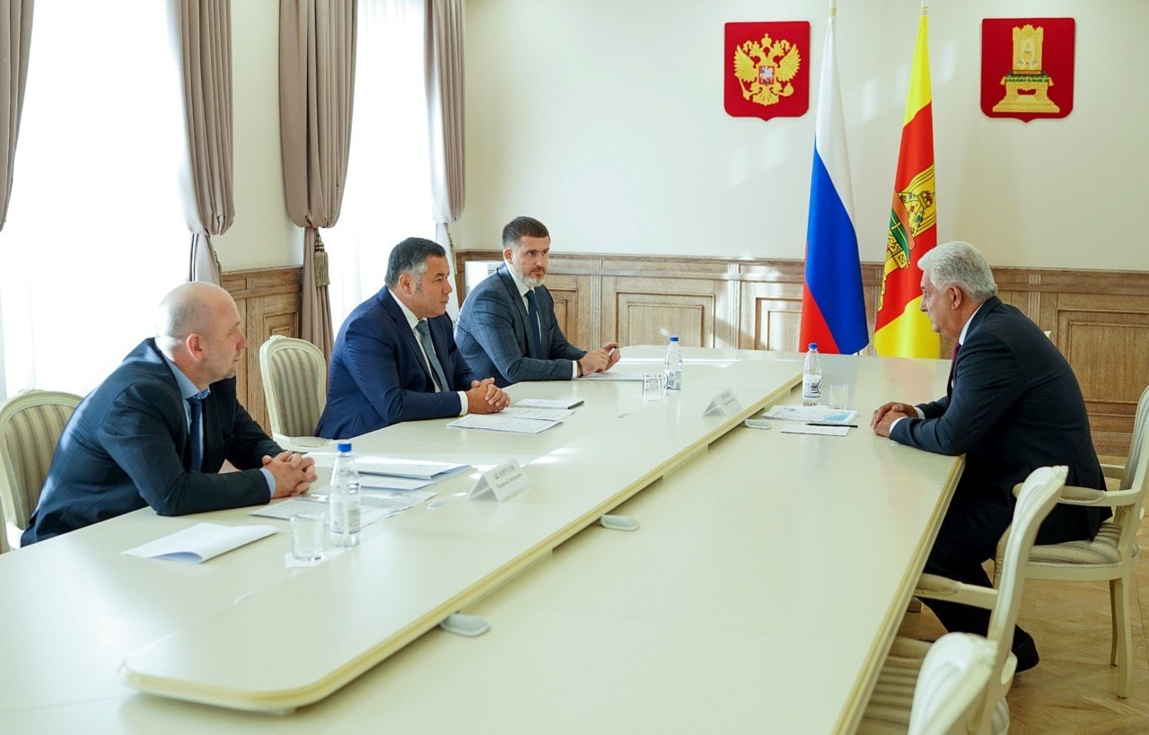 Губернатор Игорь Руденя провёл встречу с главой Бердянского городского округа Андреем Ковганко