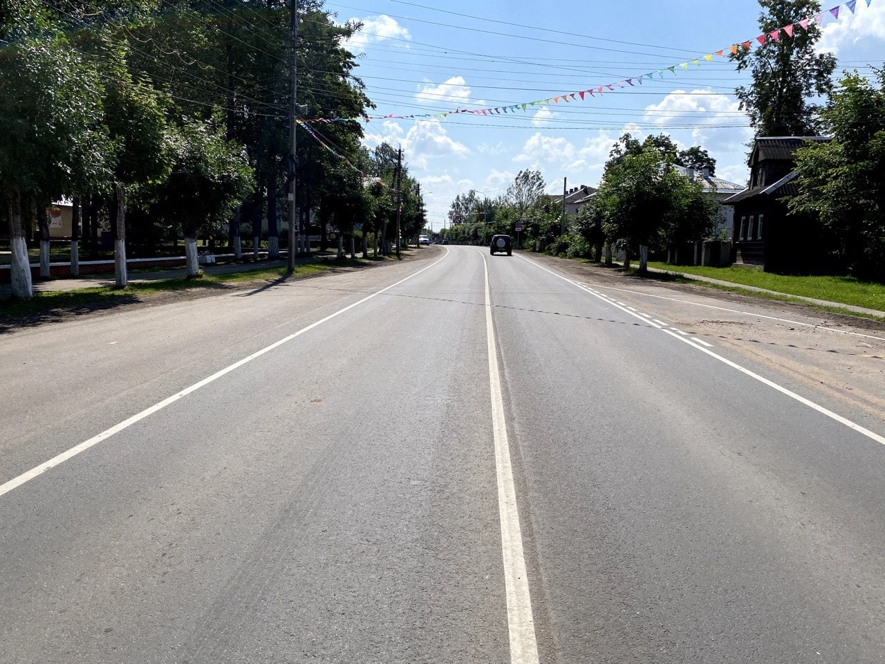 В Тверской области отремонтировали участок дороги, ведущей к памятнику и музею Лизы Чайкиной