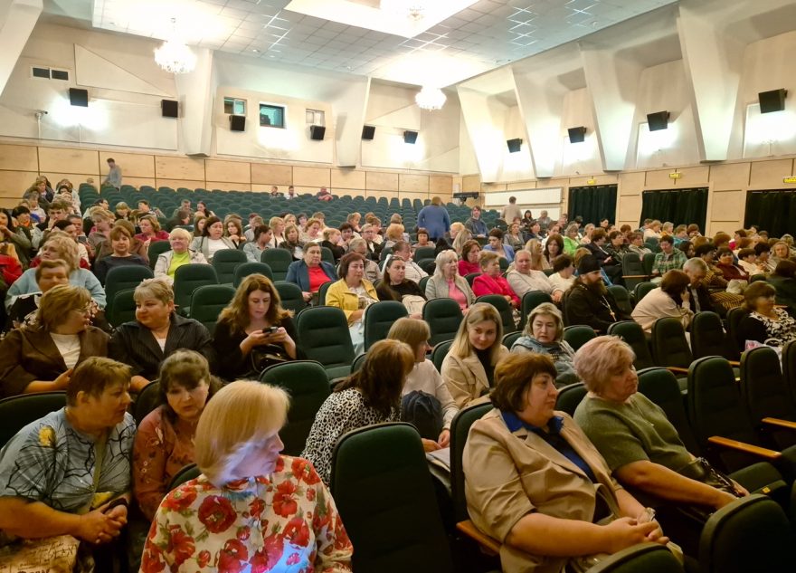 В Калязинском округе наградили лучших педагогов