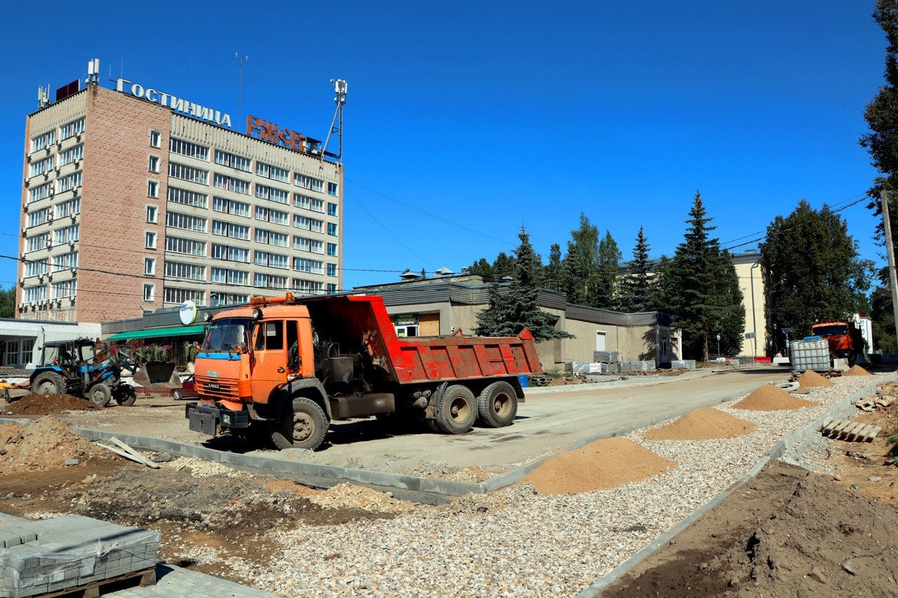 В Ржевском округе ремонтируют дороги и тротуары