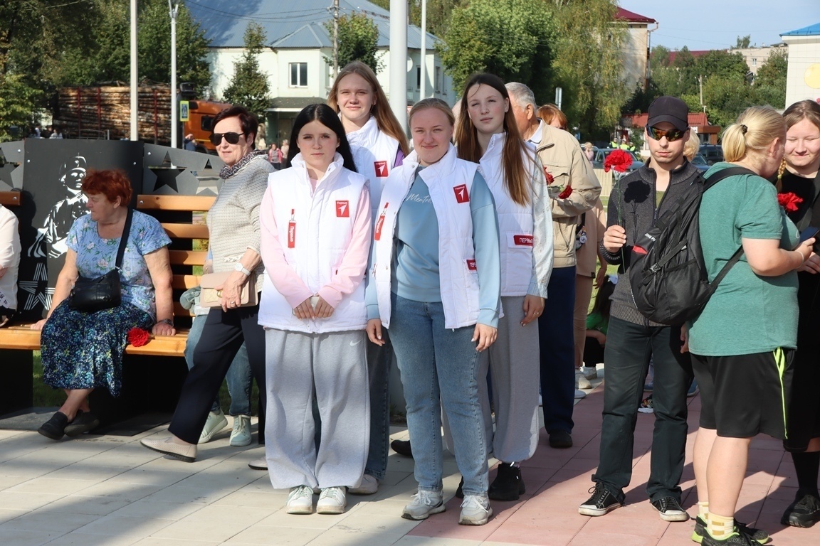 В Тверской области открыли памятный знак и мемориальные доски героям СВО