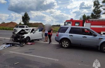 В Тверской области при столкновении двух легковушек пострадал человек легковушек