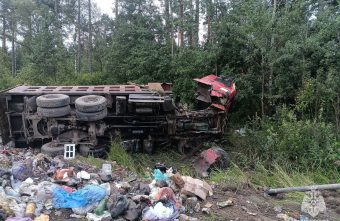 Два грузовых автомобиля столкнулись на трассе М-10 под Тверью грузовых