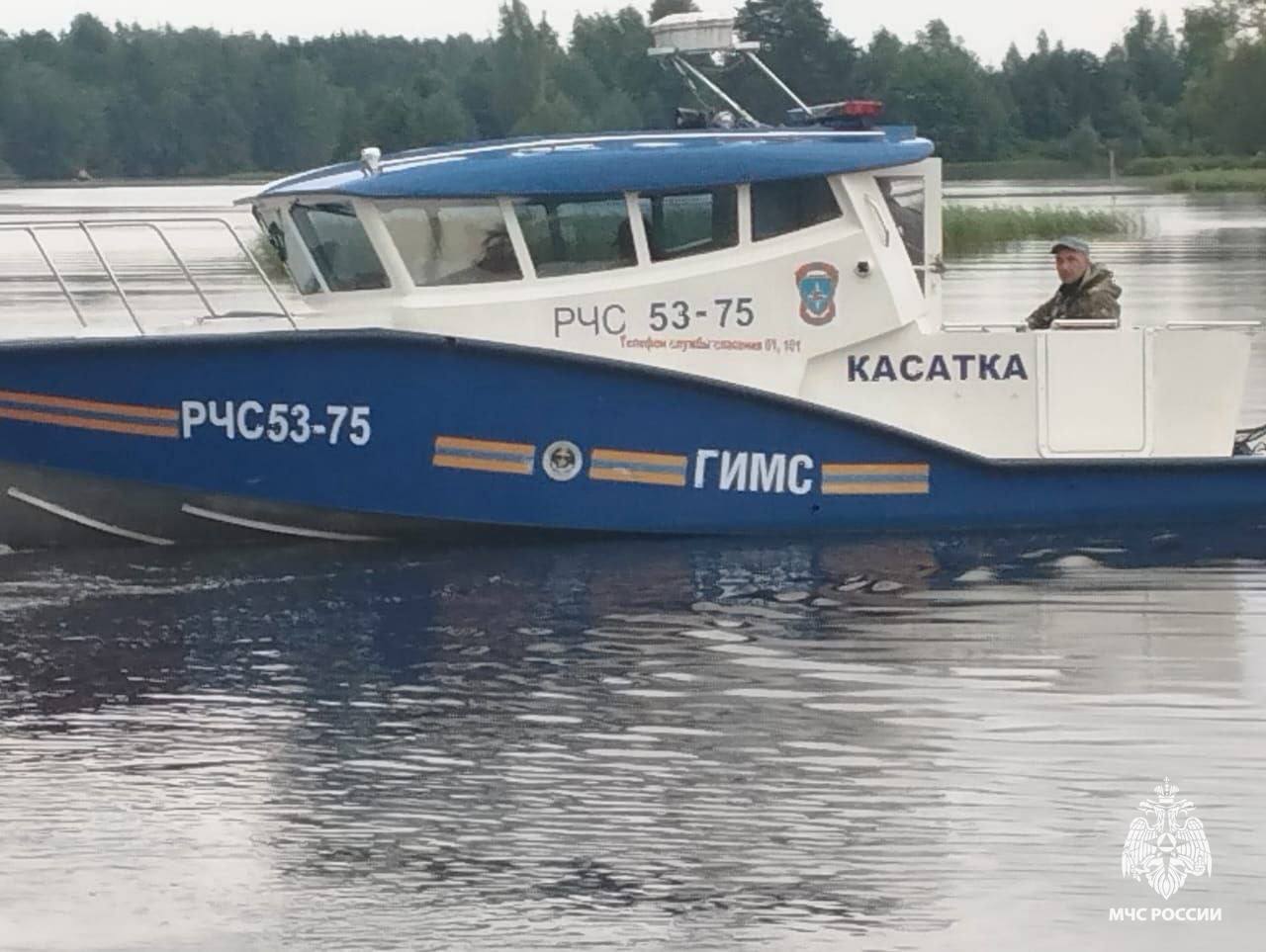 Тело женщины достали из озера в Тверской области
