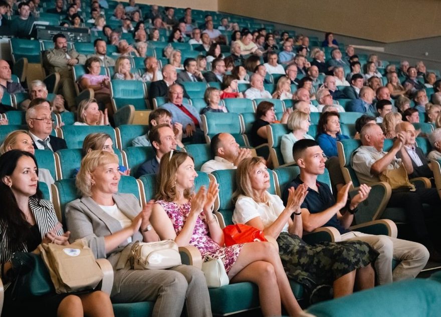 В Тверской области наградили лучших специалистов строительной отрасли В Тверской области наградили лучших специалистов строительной отрасли