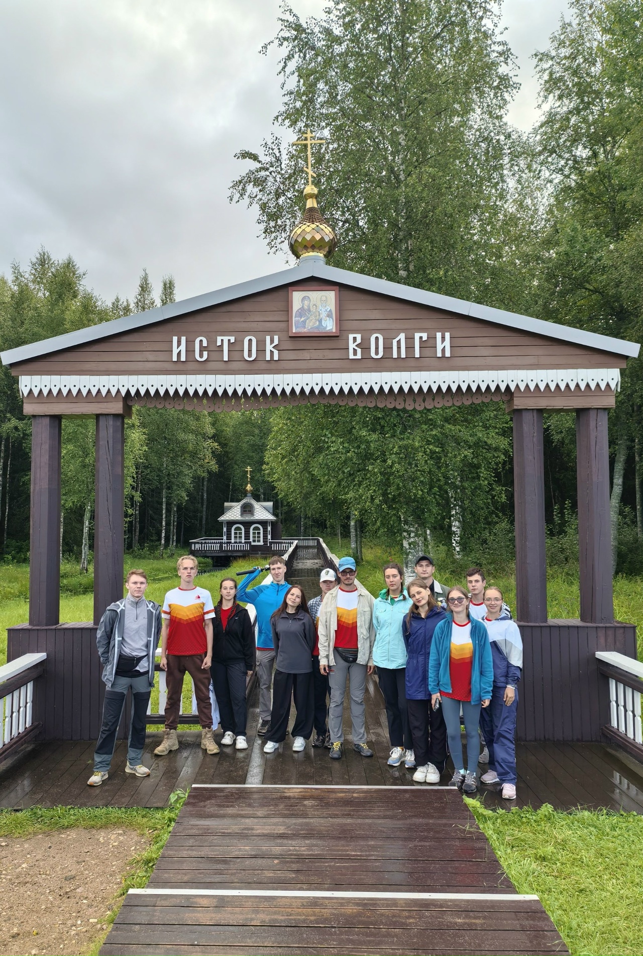 Студенты со всей России отправились в экспедицию «Паруса Победы» по Тверской области