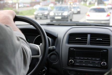 В России предложили сделать ремни безопасности в автомобилях разноцветными В России предложили сделать ремни безопасности в автомобилях разноцветными