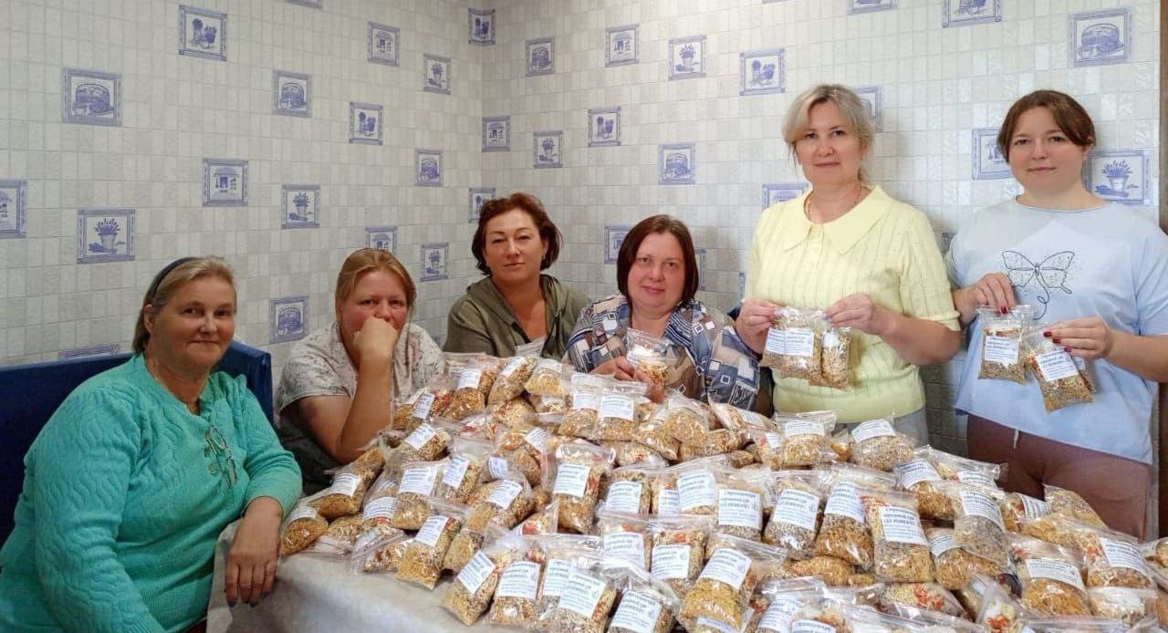 Транспорт, пиломатериалы, продукты питания: муниципалитеты Тверской области направляют помощь в зону СВО