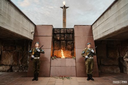 За осквернение воинской памяти теперь грозит реальный срок и крупный штраф Осквернение