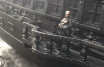 В Твери из макета галеры повыдирали всех мужчин В Твери из макета галеры повыдирали всех мужчин