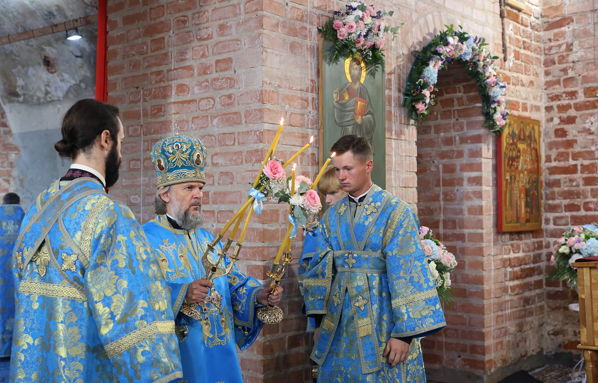 На озере Селигер в Тверской области открыли памятник адмиралу Фёдору Ушакову