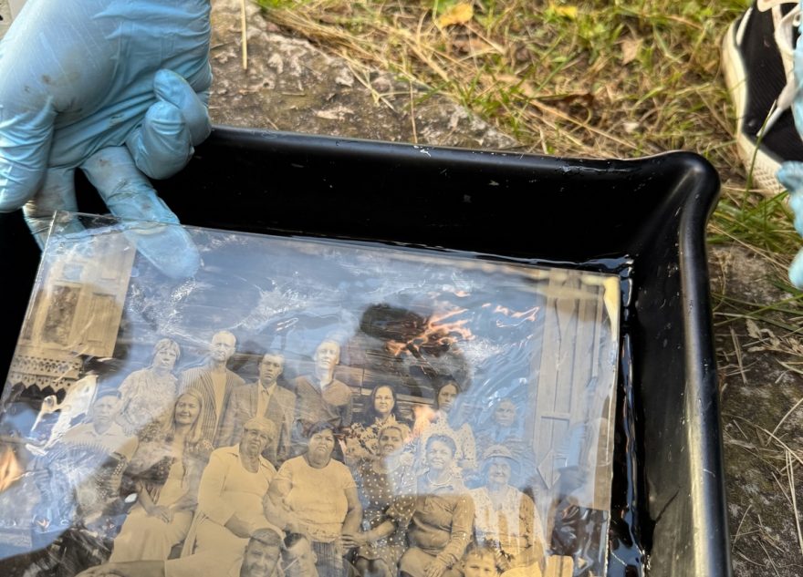 Под Тверью прошли уникальные съёмки потомков сельского фотографа Под Тверью прошли уникальные съёмки потомков сельского фотографа