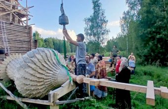 колокольню