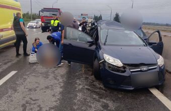 Спасатели ликвидируют последствия ДТП в Тверской области, есть пострадавшие ДТП