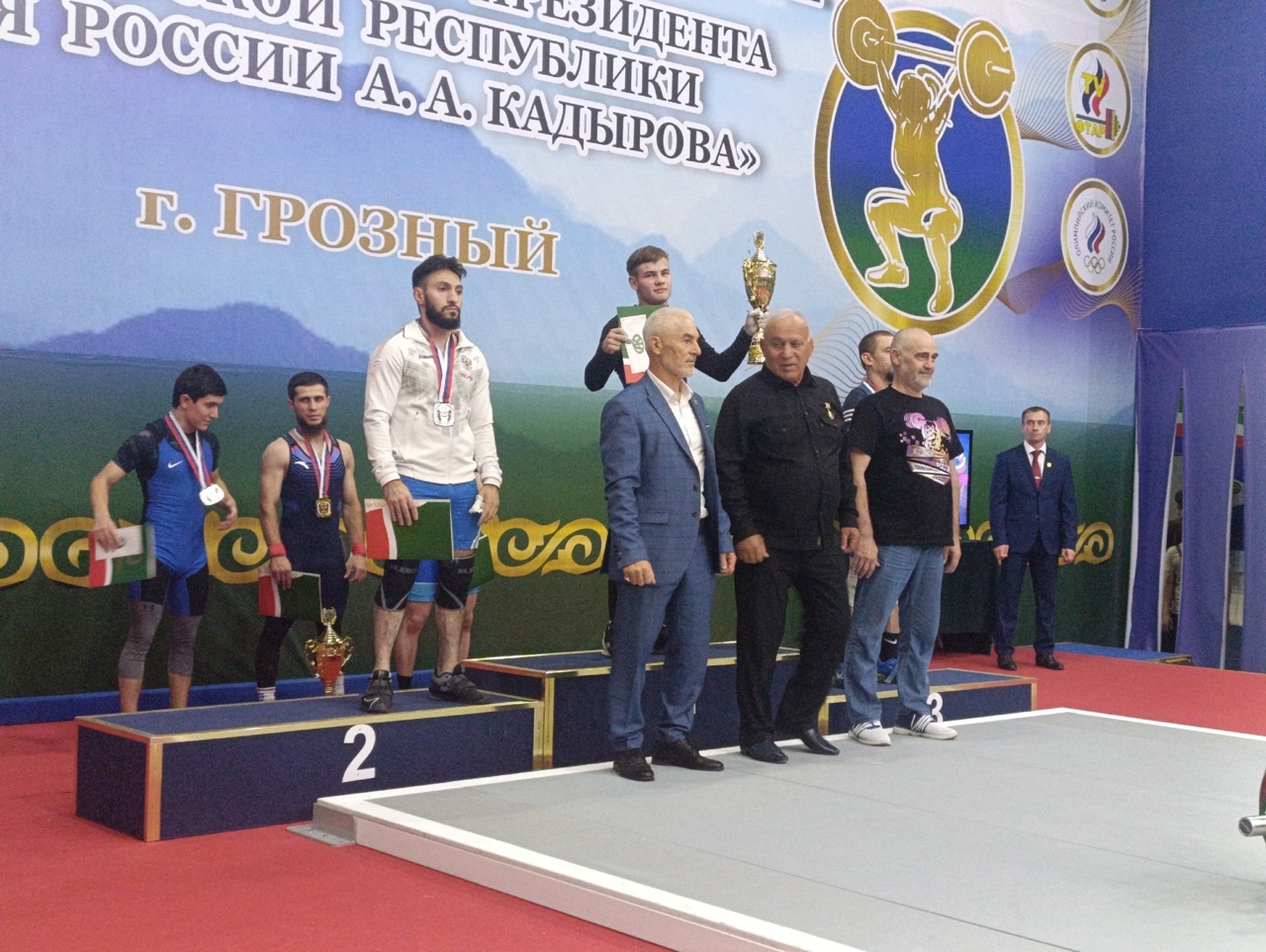 Тяжелоатлет