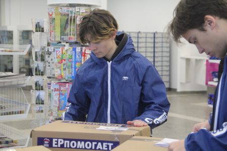 Волонтеры направили очередную партию гуманитарного груза для защитников Отечества в зону СВО Волонтеры направили очередную партию гуманитарного груза для защитников Отечества в зону СВО