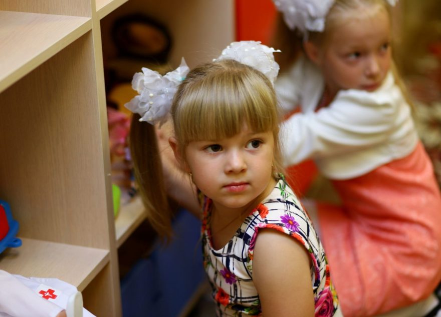 Губернатор Игорь Руденя поздравил работников дошкольного образования с профессиональным праздником