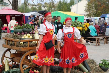 Широкая вышневолоцкая ярмарка порадовала, повеселила и удивила гостей ярмарка