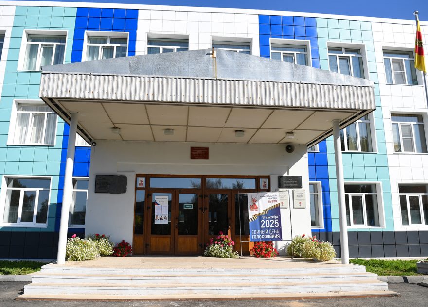 Губернатор Игорь Руденя проинспектировал отремонтированные школы в Торжке Губернатор Игорь Руденя проинспектировал отремонтированные школы в Торжке
