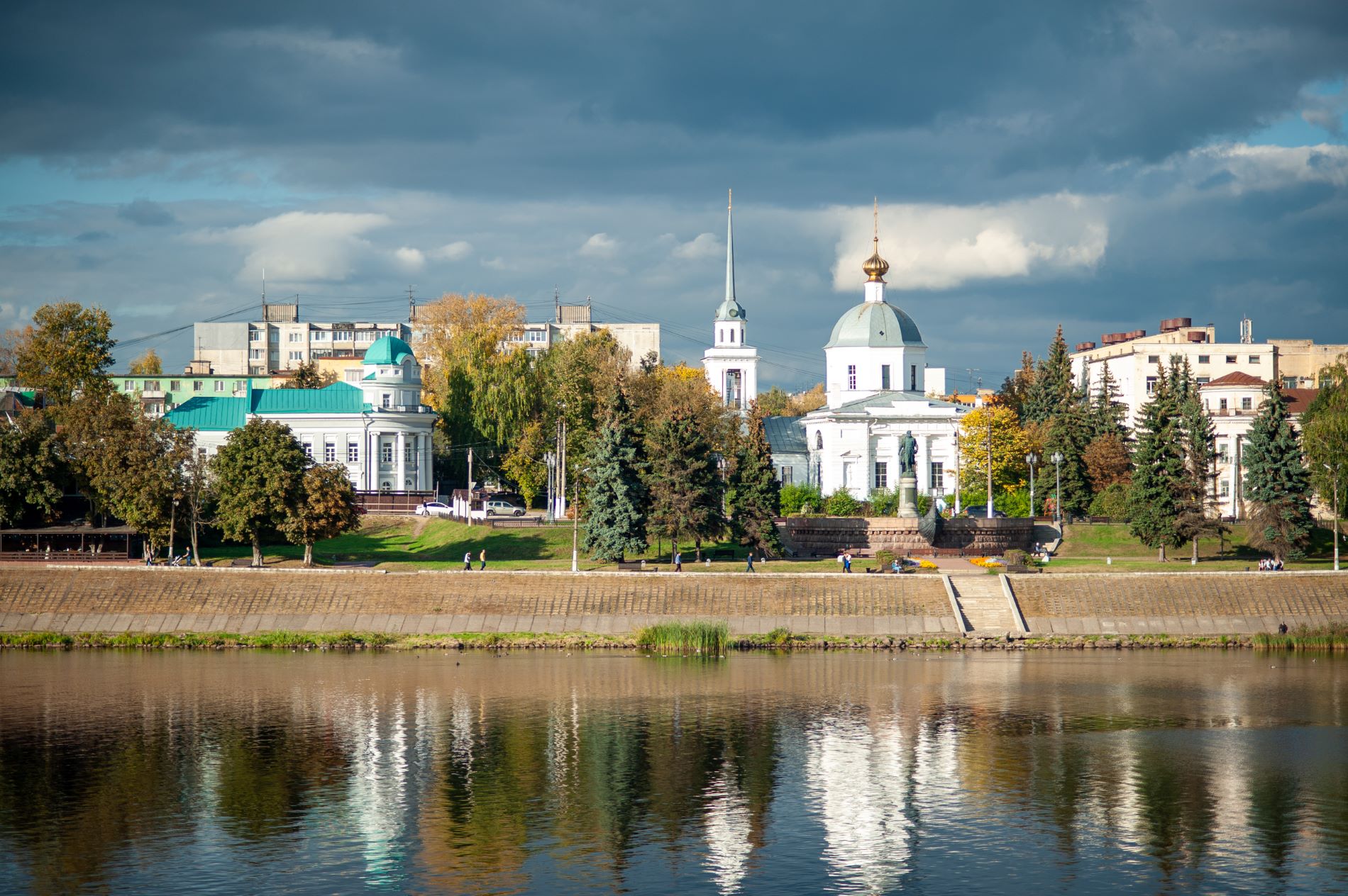 Синоптики уточнили прогноз на сентябрь в Тверской области прогноз