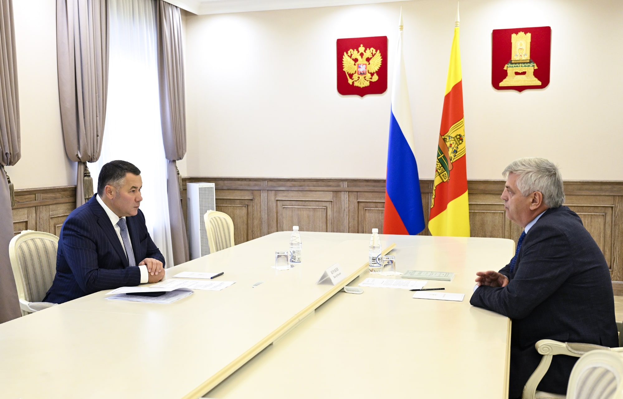 Губернатор Игорь Руденя провёл встречу с главой Краснохолмского округа Виктором Журавлёвым