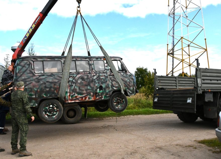 С теплотой и заботой: жители Тверской области направляют в зону СВО технику, пиломатериалы и варенье