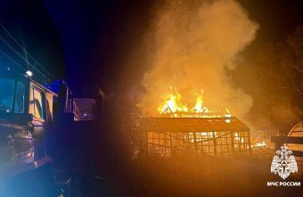 Под Тверью полностью сгорел дачный дом Дачный