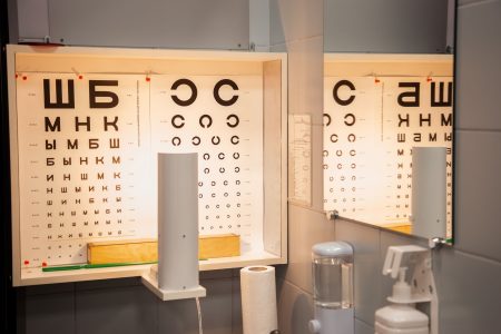 Доктор рассказал, от какого спиртного напитка можно ослепнуть ослепнуть