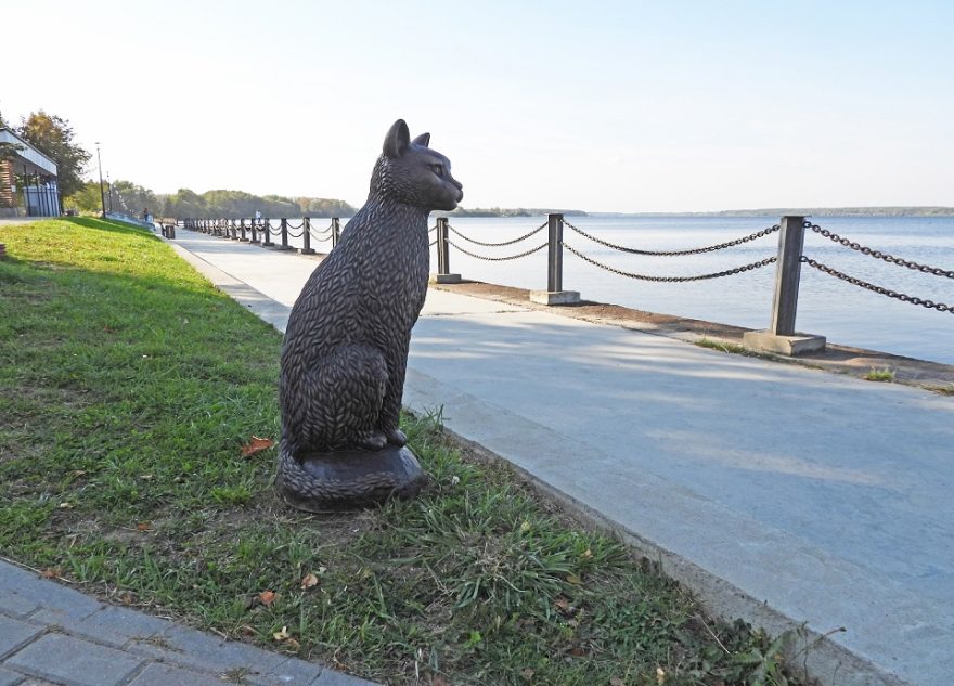 легендарному