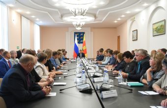 Губернатор Игорь Руденя на встрече с общественностью Торжка и Торжокского округа определил задачи по развитию территории