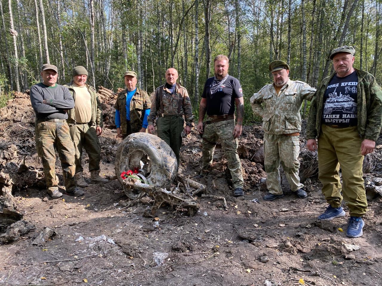 В Тверской области нашли бомбардировщик, горевший в воздухе