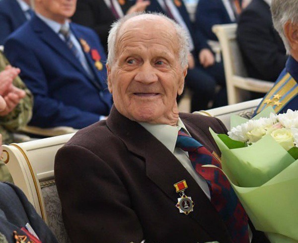 Участнику Великой Отечественной войны Сергею Егорову из Тверской области исполнилось 98 лет