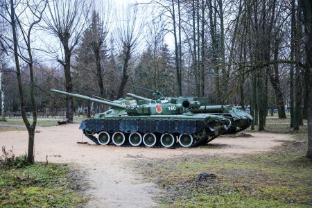 Губернатор Игорь Руденя поздравил военнослужащих и ветеранов Тверской области с Днем танкиста Губернатор Игорь Руденя поздравил военнослужащих и ветеранов Тверской области с Днем танкиста