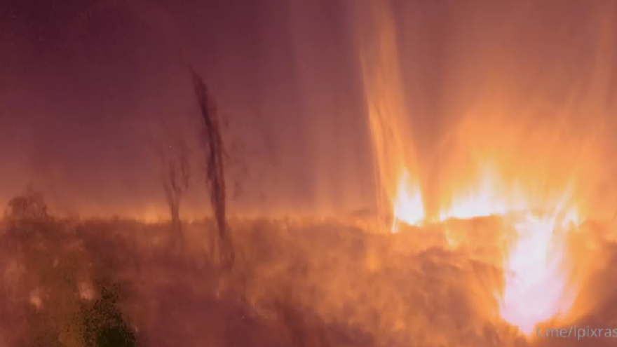 В соцсетях появилось уникальное видео, снятое на краю Солнца Солнца