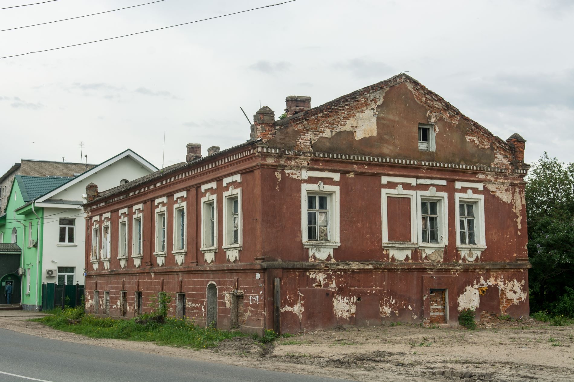 В Тверской области произошел пожар в историческом здании XIX века