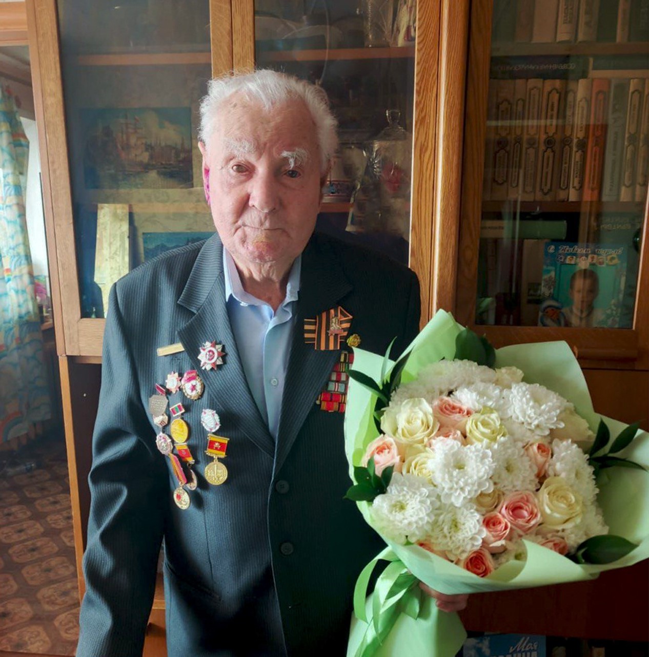 100 лет исполнилось участнику Великой Отечественной войны Николаю Макарову из Твери