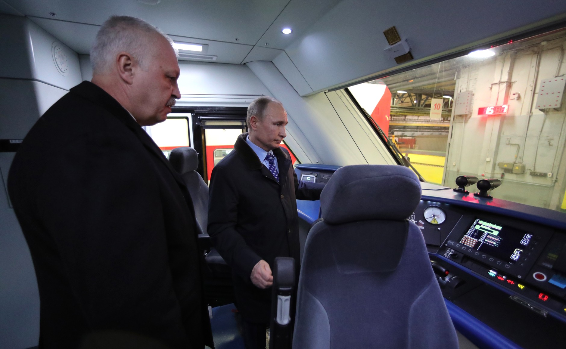 Владимир Путин отмечает свой 73-й день рождения