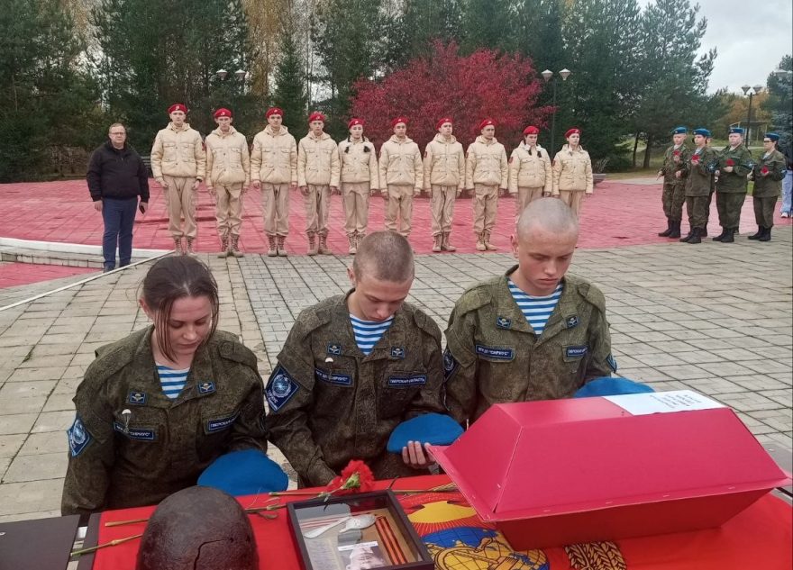 В Тверской области простились с героем Михаилом Власовым героем